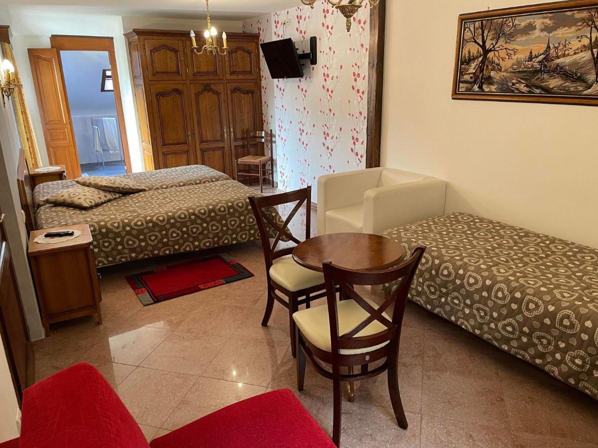 La Grange Du Pape - Annexe De L'Hotel La Ferme Du Pape Эгишем Экстерьер фото